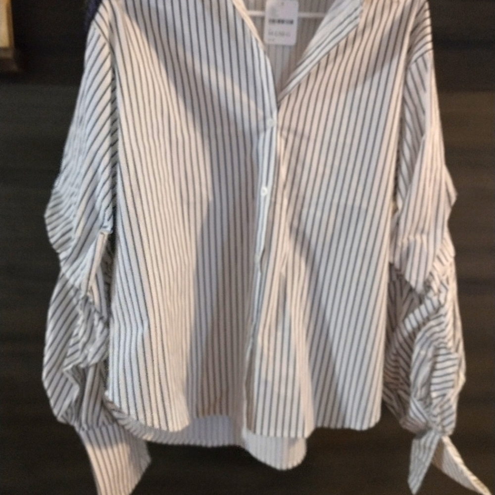 Style Mafia large cuff puffy sleeve button down